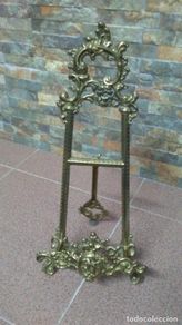 Antiguidades: ATRIL SACRO ARTESANAL DE BRONCE LABRADO